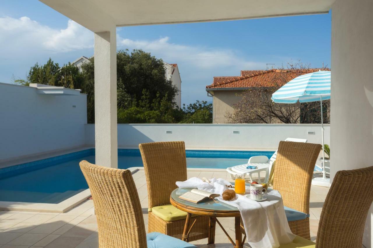 Villa Aras Wind Rose à Supetar Extérieur photo