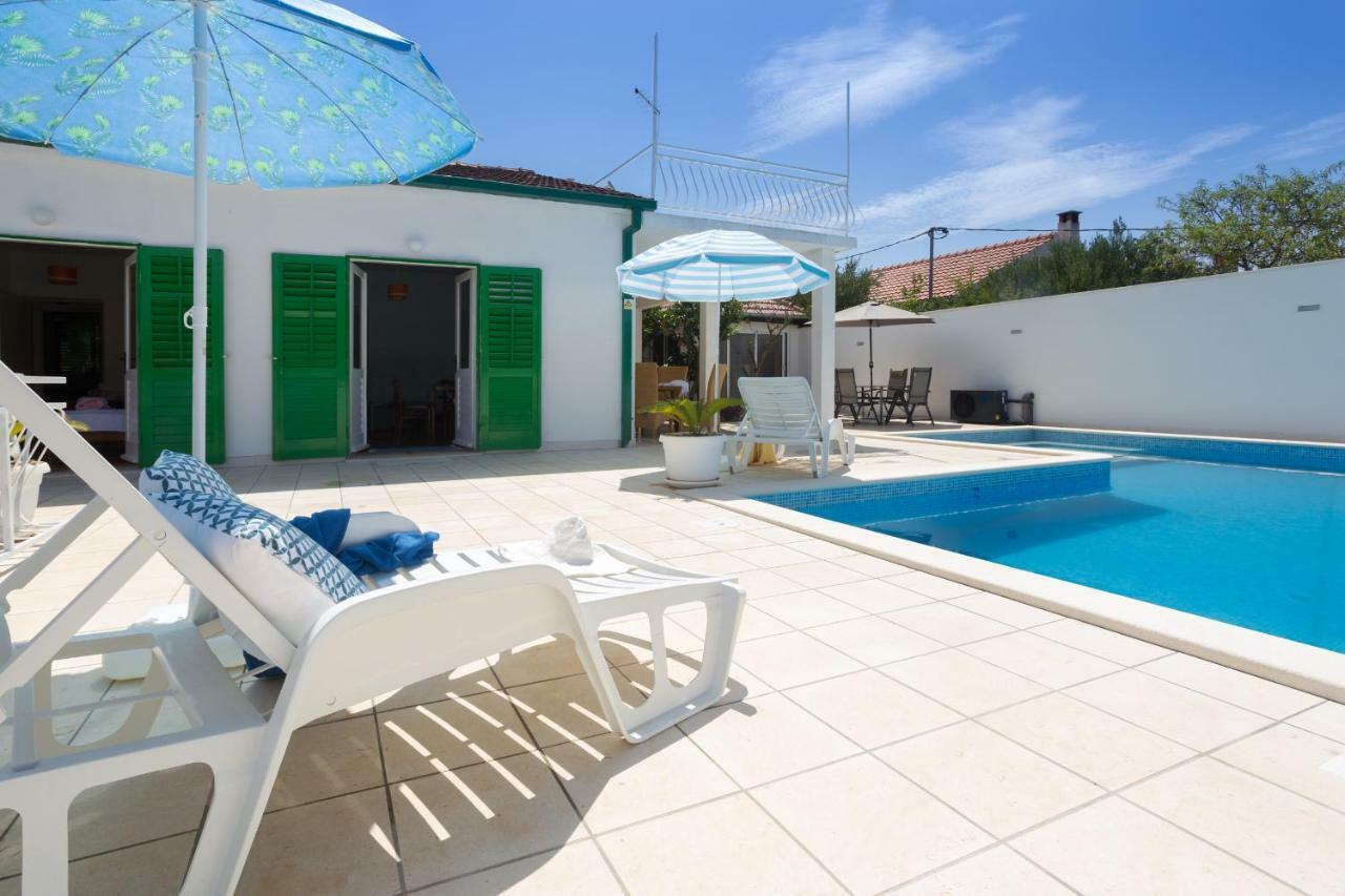 Villa Aras Wind Rose à Supetar Extérieur photo
